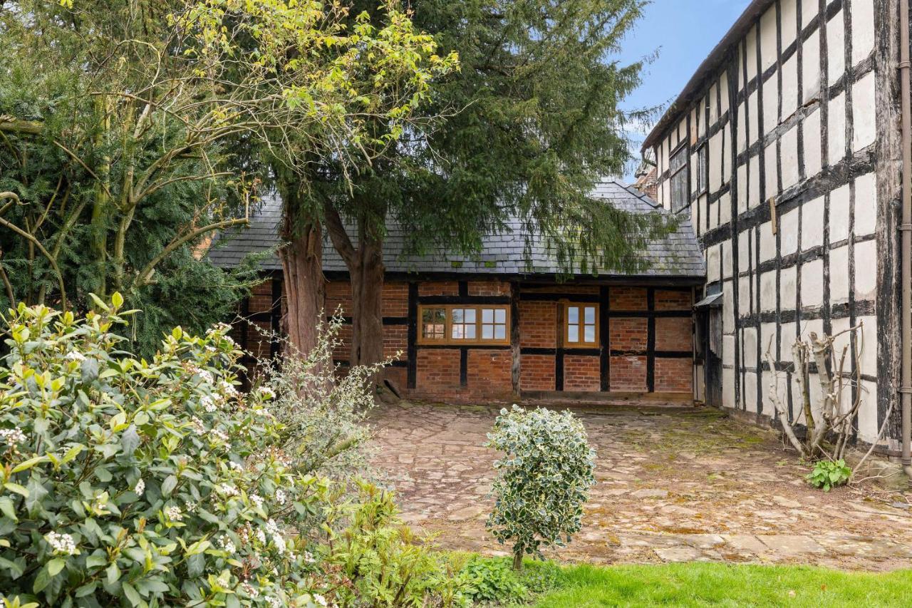 Gardeners Cottage Near Ледбери Экстерьер фото